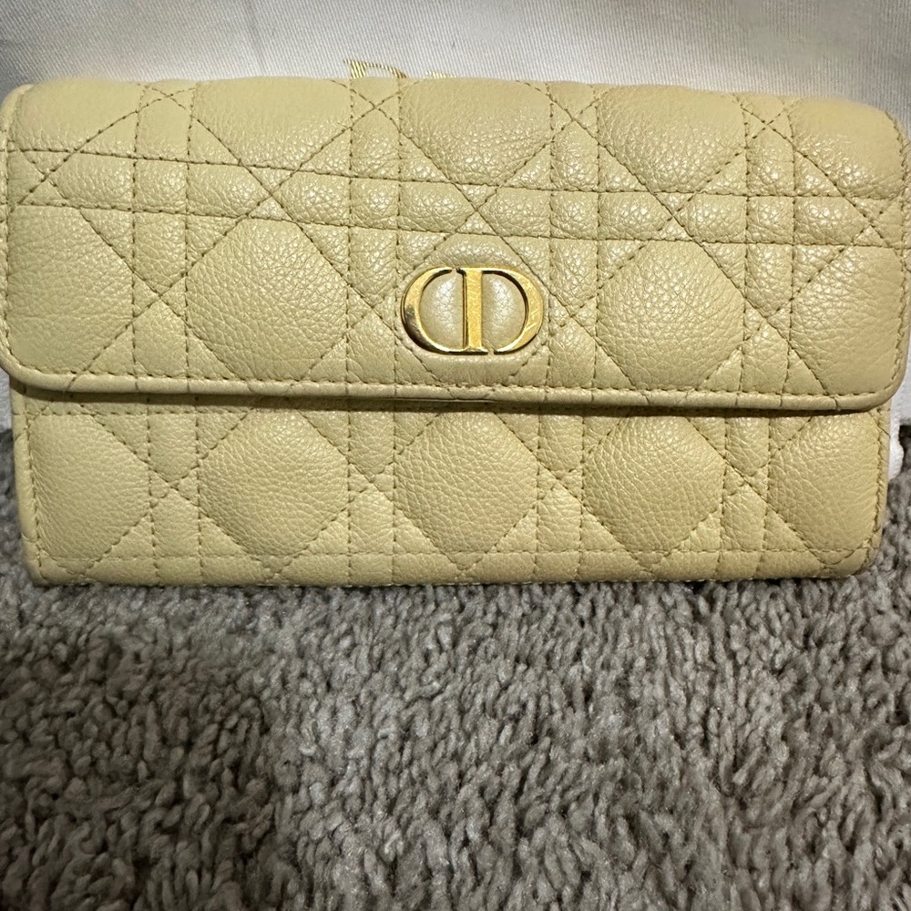 Dior Cream Quilted Wallet with Cannage Pattern